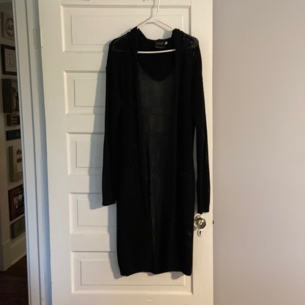 Cozy Light Weight Black Lysse Sweater
